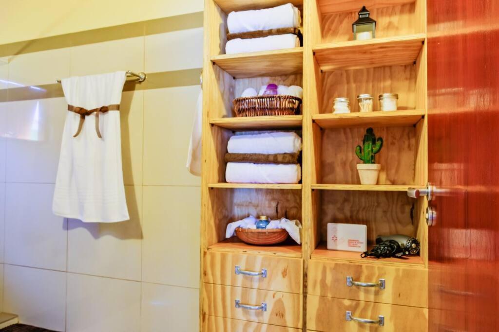 Iona'S Home: Vibrant 2Bedroom Home Near וילמסטאד מראה חיצוני תמונה